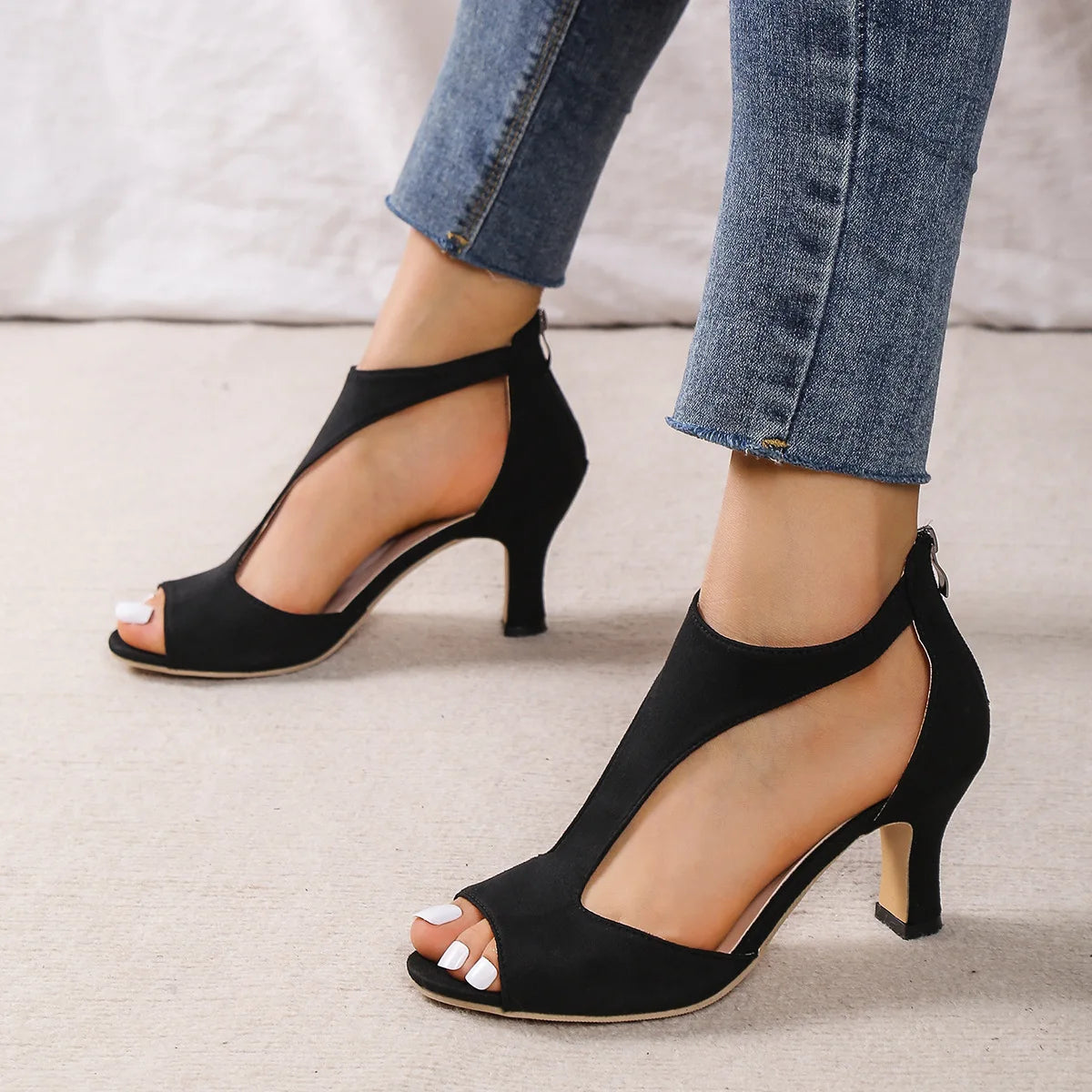 0 Suede fish mouth with thick heel