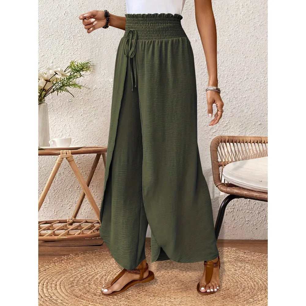 Casual beach pants with slit and wide legs