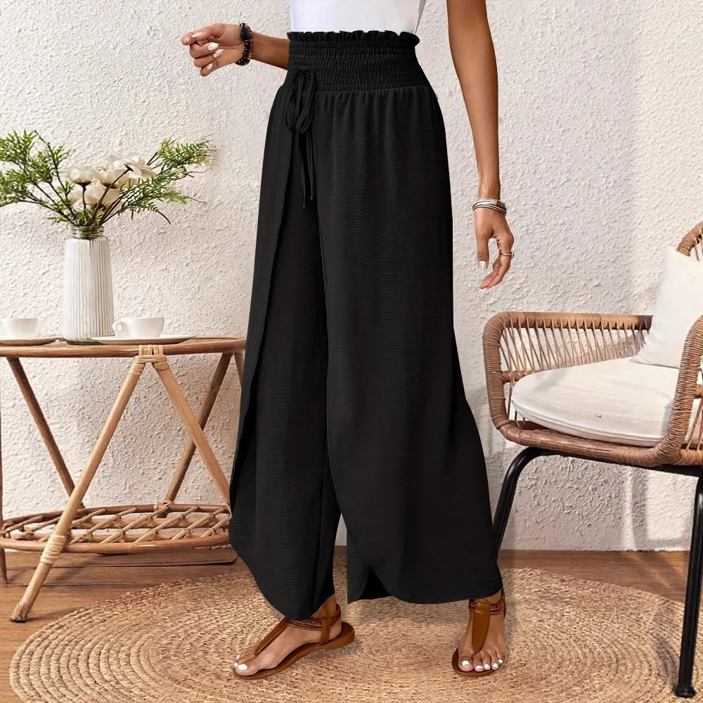 Casual beach pants with slit and wide legs