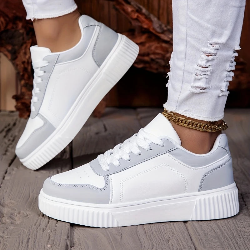 Comfortable sports and leisure shoes