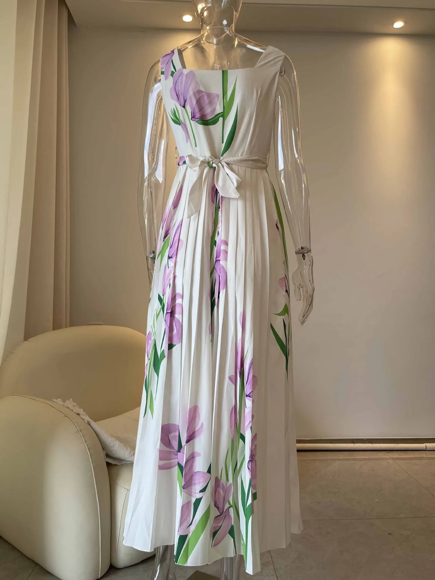 Elegant Haute Couture Women's Dress