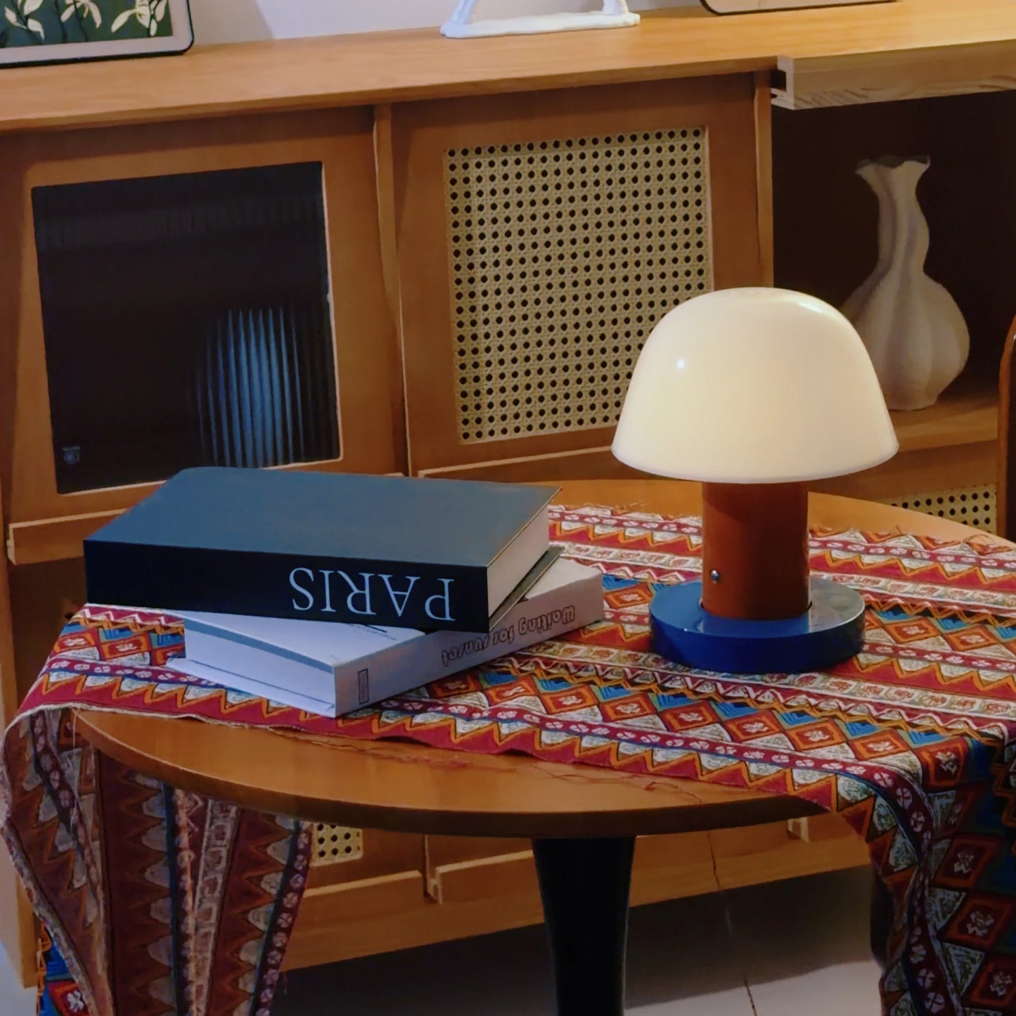 Danish Bud Table Lamp Designer Nordic Retro Table Lamp Rechargeable Touch